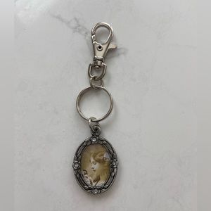 Pewter picture frame key chain
